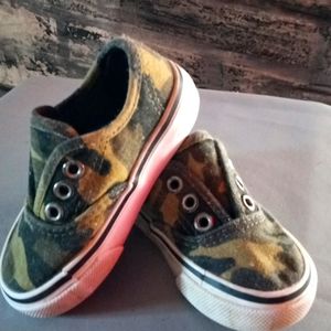 Camouflage slip on shoes